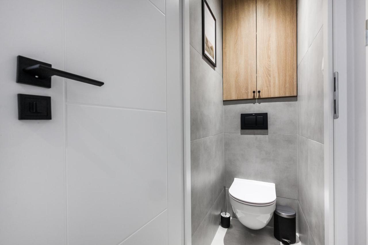 Ferienwohnung Pokoje Gdansk Zaspa - Pilotow 20B, 800M Skm-Zaspa, Odleglosc Do Morza 3Km Exterior foto