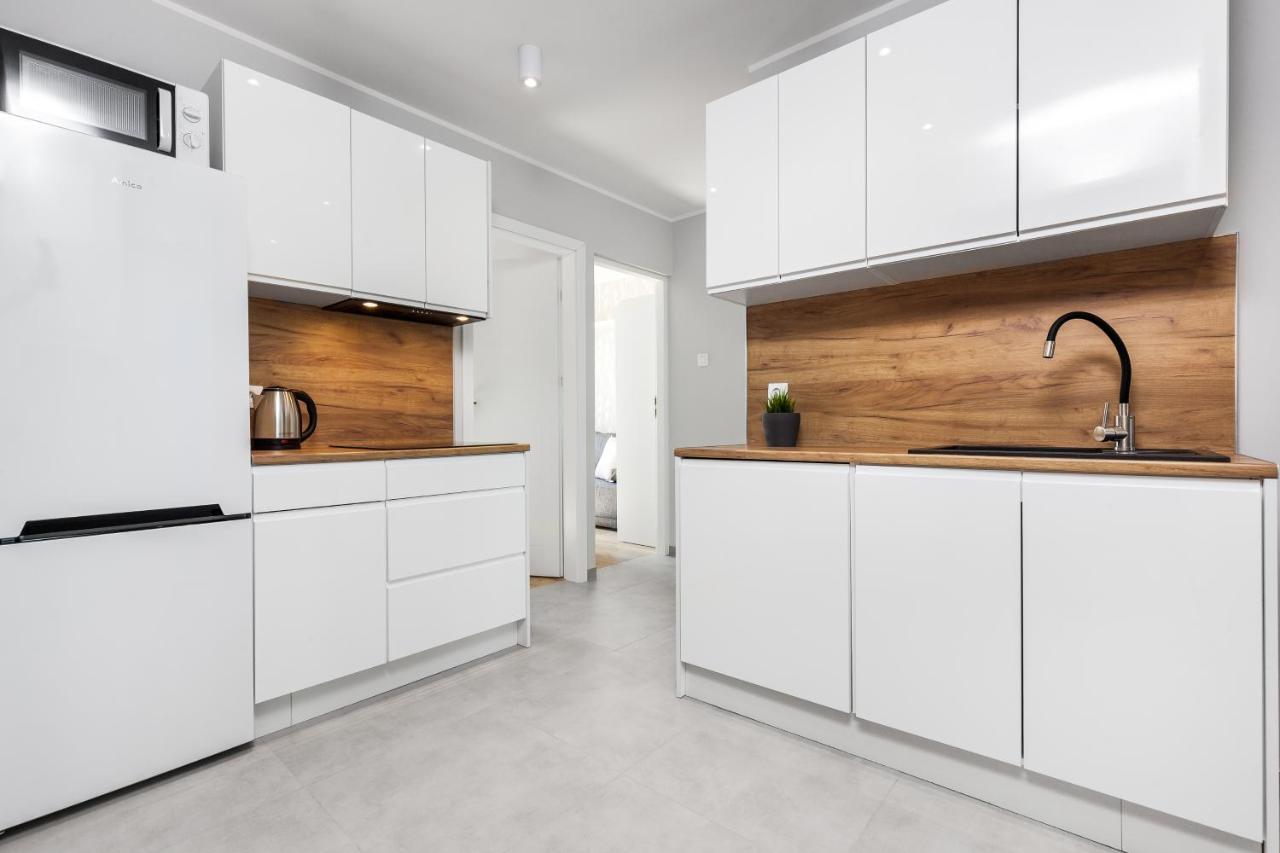 Ferienwohnung Pokoje Gdansk Zaspa - Pilotow 20B, 800M Skm-Zaspa, Odleglosc Do Morza 3Km Exterior foto