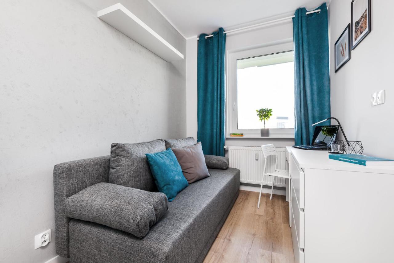 Ferienwohnung Pokoje Gdansk Zaspa - Pilotow 20B, 800M Skm-Zaspa, Odleglosc Do Morza 3Km Exterior foto